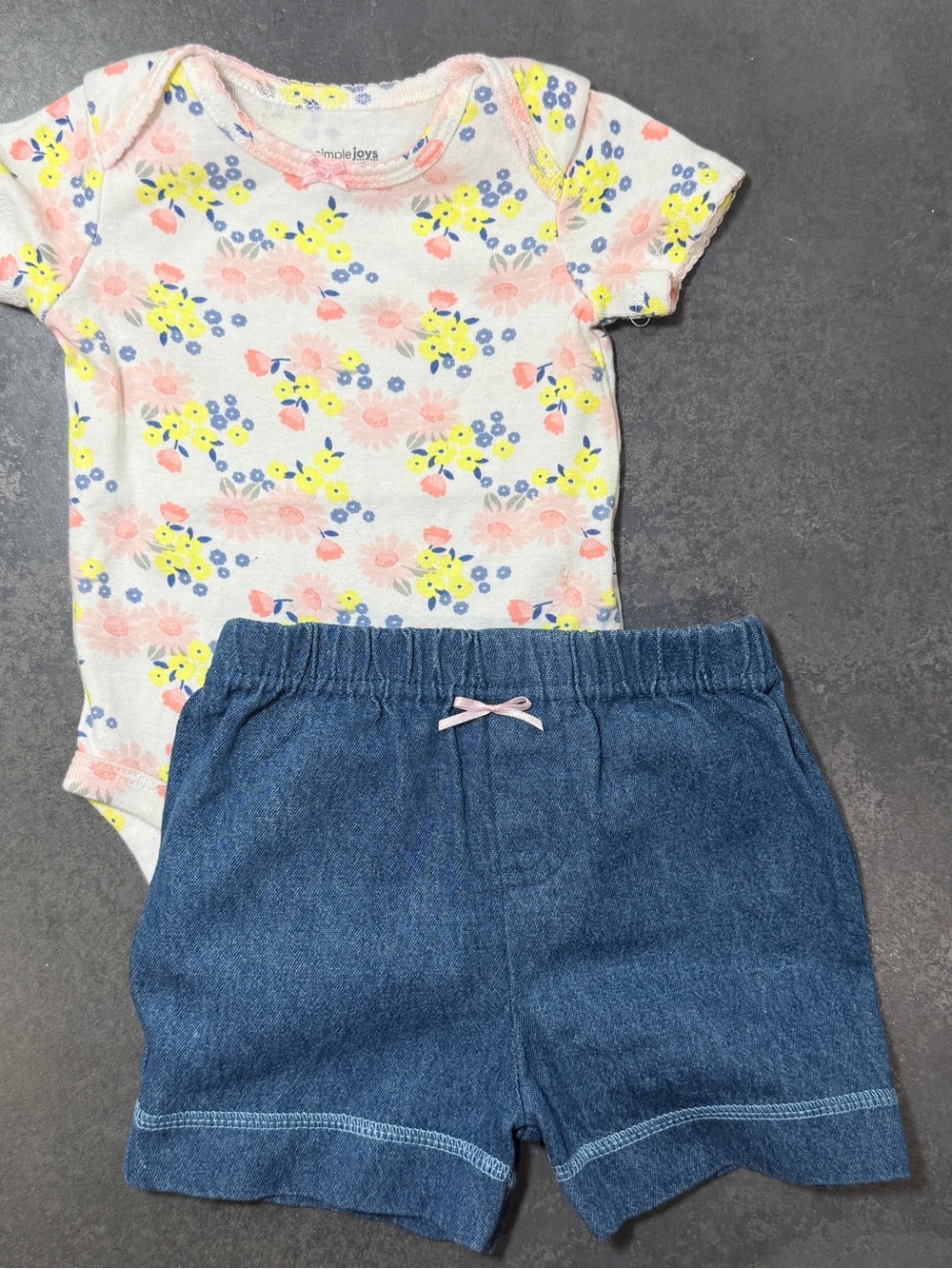 Simple Joys 0-3M Floral Outfit Set Chambray Shorts Baby Girl